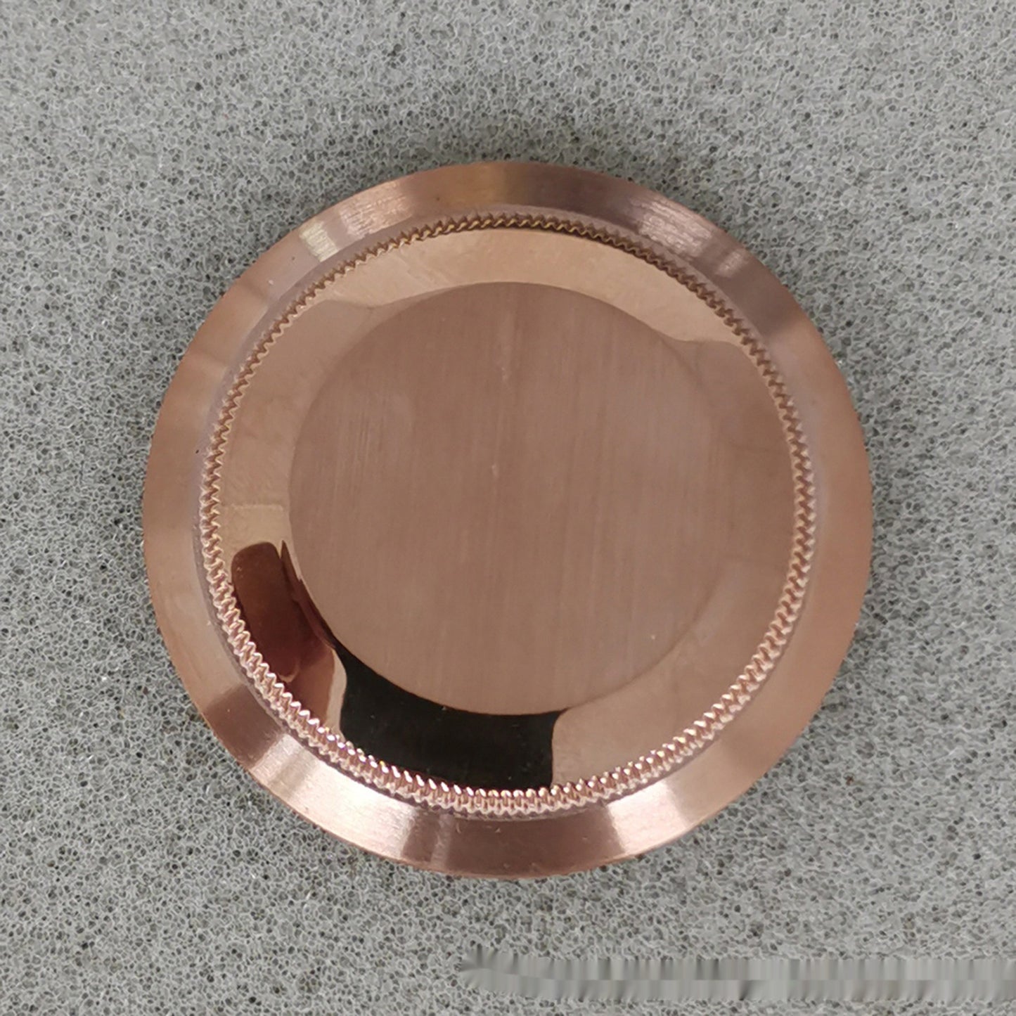 Stainless Steel Dense Bottom Cover Is Only Suitable For Watch Accessories