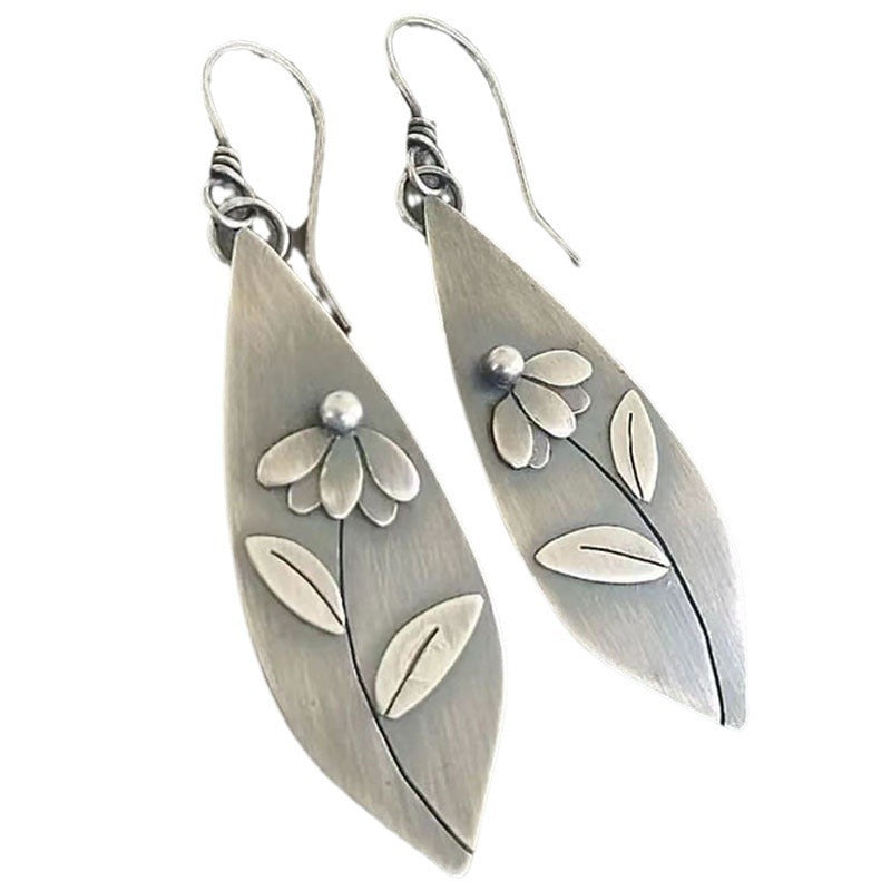 Women's Elegant Ethnic Style Leaf Petal Earrings